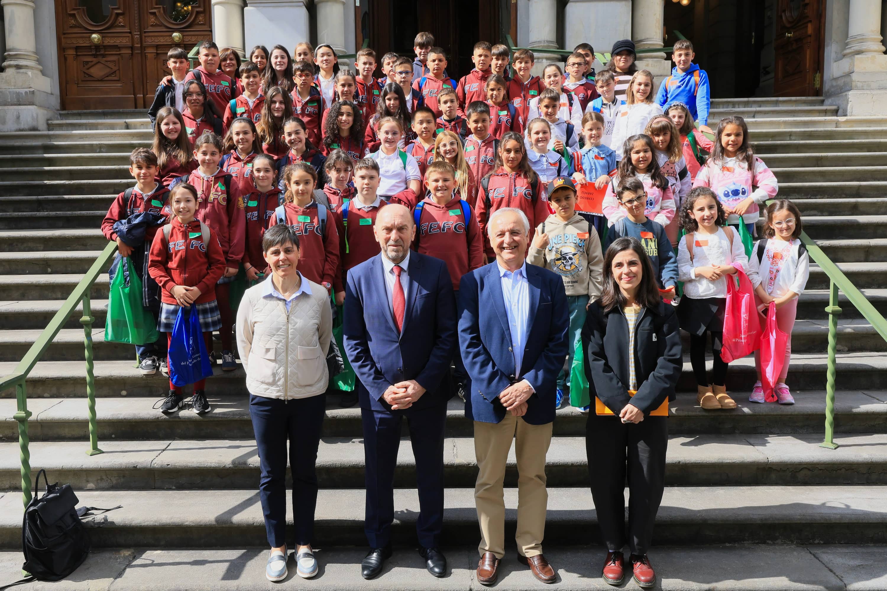 Pleno infantil en la Junta General del Principado de Asturias Aldeas Infantiles SOS 4
