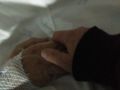 Pablo de la Cal cogiendo la mano de  José Oso