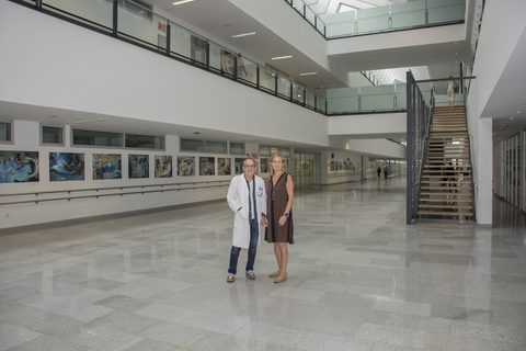 El HUCA participa en un estudio para evaluar de forma sistemática la experiencia de los pacientes en los hospitales